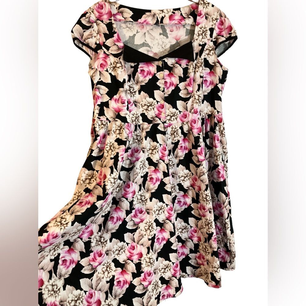 Retro Fit and Flare Size 4X measures as US1X